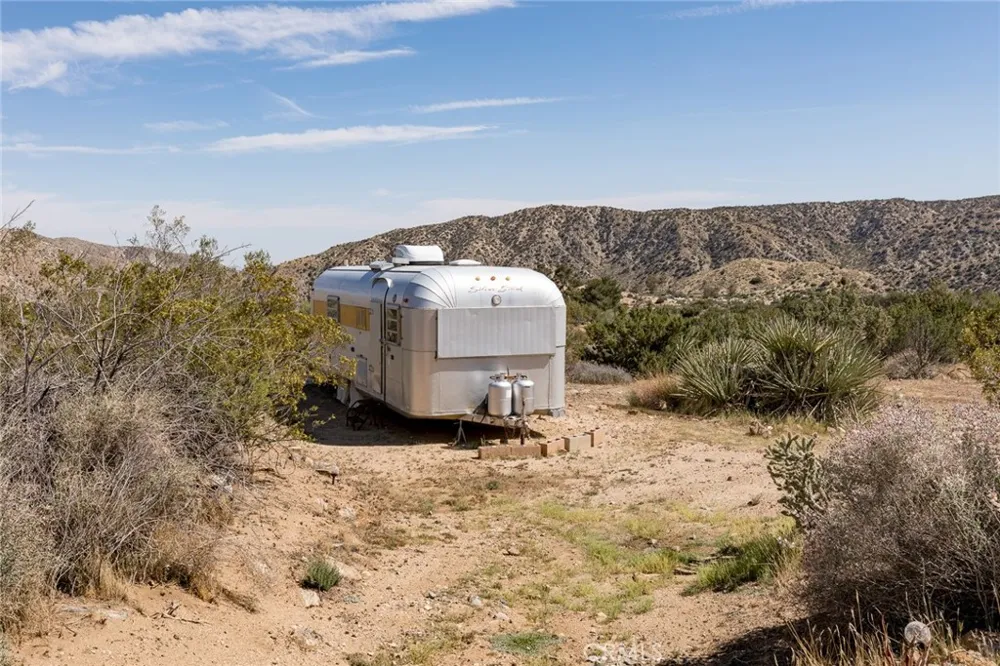 48575 W Paradise Morongo Valley, CA 92256