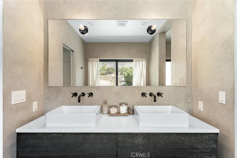 48575 W Paradise Morongo Valley, CA 92256