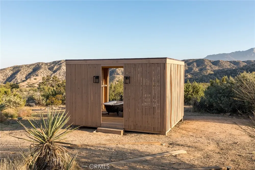 48575 W Paradise Morongo Valley, CA 92256
