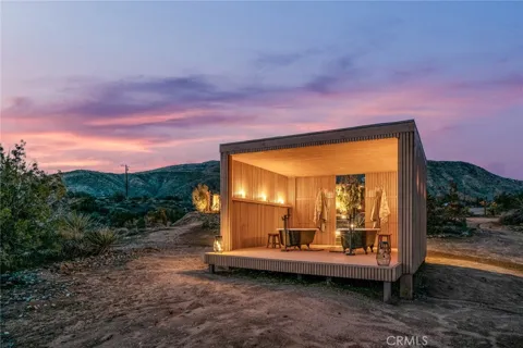 48575 W Paradise