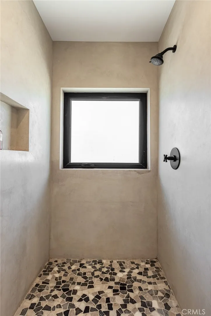 48575 W Paradise Morongo Valley, CA 92256