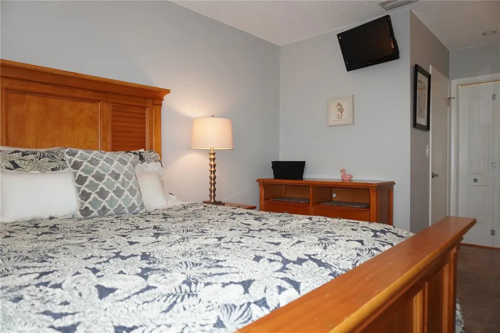 4337 TAHITIAN GARDENS CIRCLE #F Holiday, FL 34691