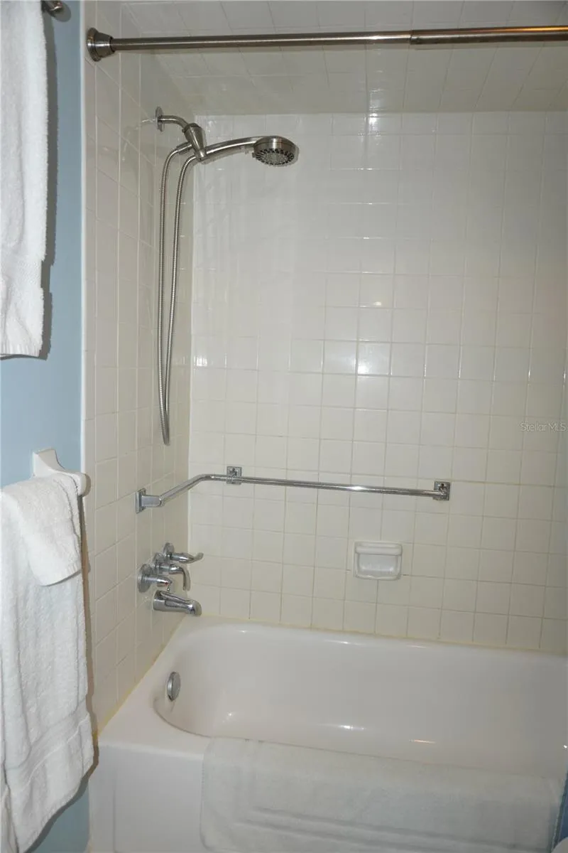 4337 TAHITIAN GARDENS CIRCLE #F Holiday, FL 34691