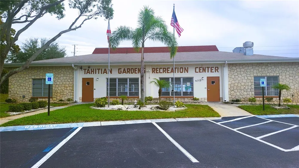 4337 TAHITIAN GARDENS CIRCLE #F Holiday, FL 34691