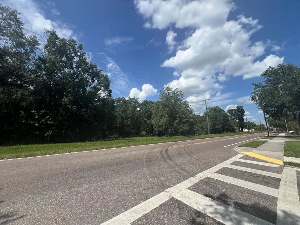 1308 E ALSOBROOK STREET Plant City, FL 33563
