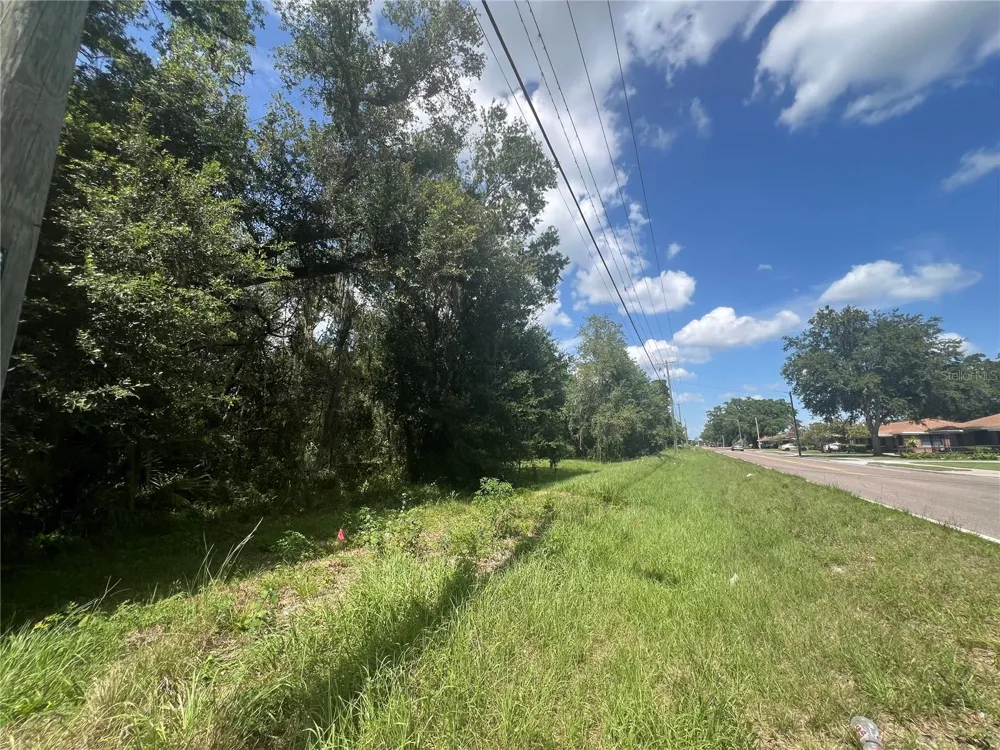 1308 E ALSOBROOK STREET Plant City, FL 33563