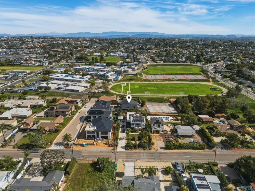 3780 Highland Dr. Carlsbad, CA 92008
