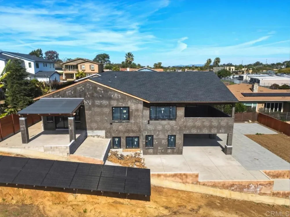 3780 Highland Dr. Carlsbad, CA 92008