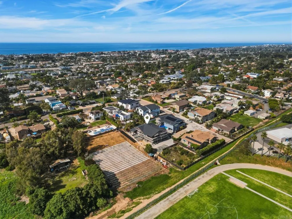 3780 Highland Dr. Carlsbad, CA 92008