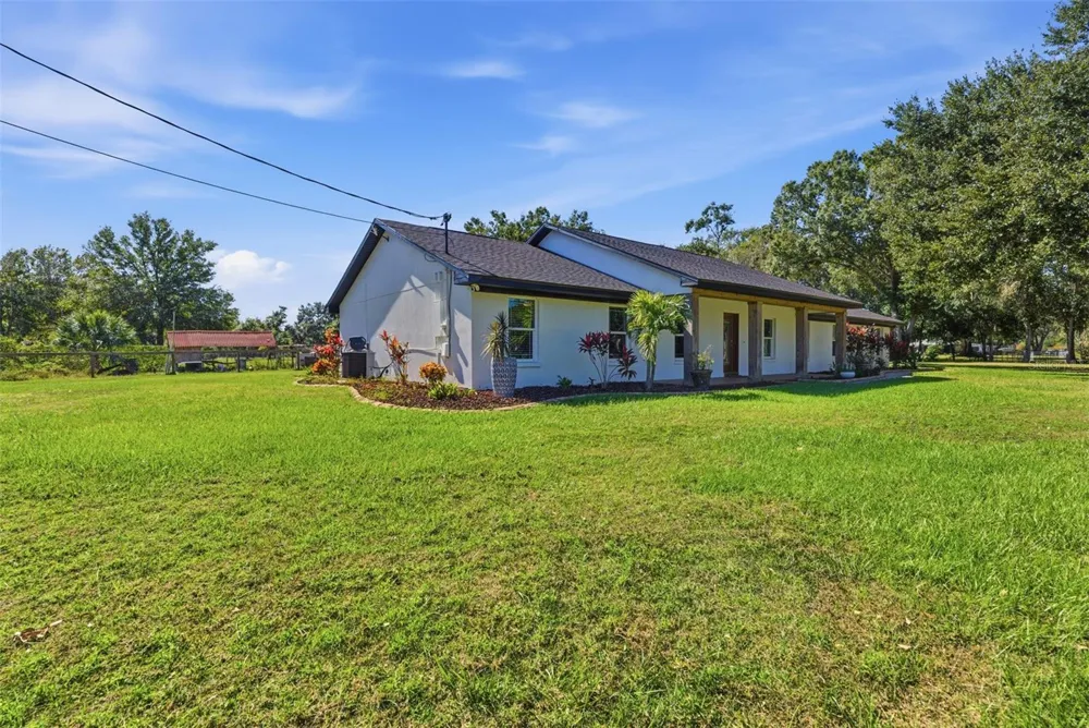 2506 HAWK GRIFFIN ROAD Plant City, FL 33565