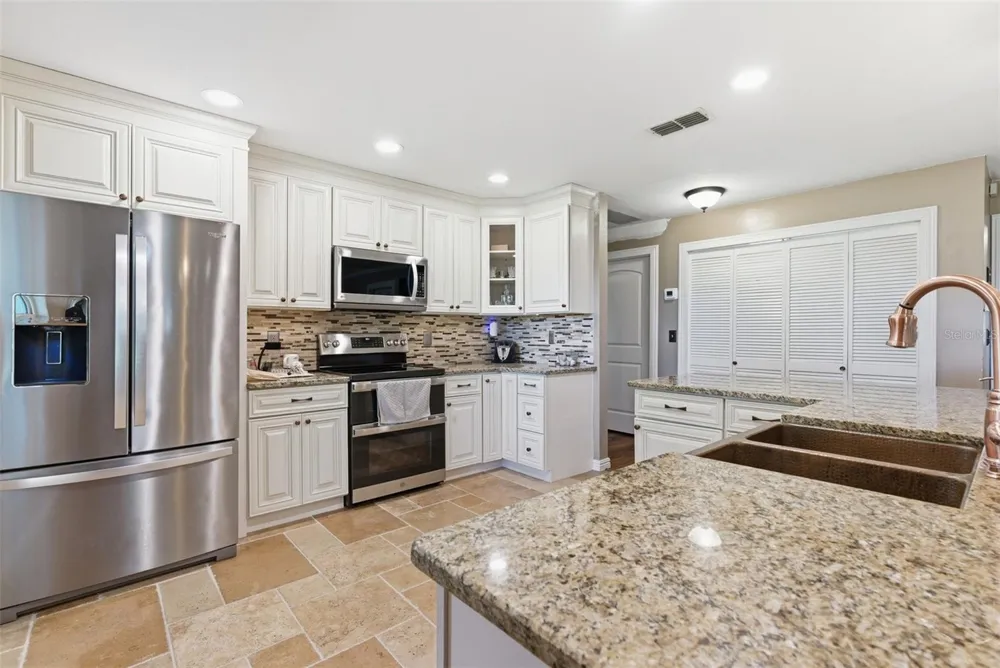 2506 HAWK GRIFFIN ROAD Plant City, FL 33565