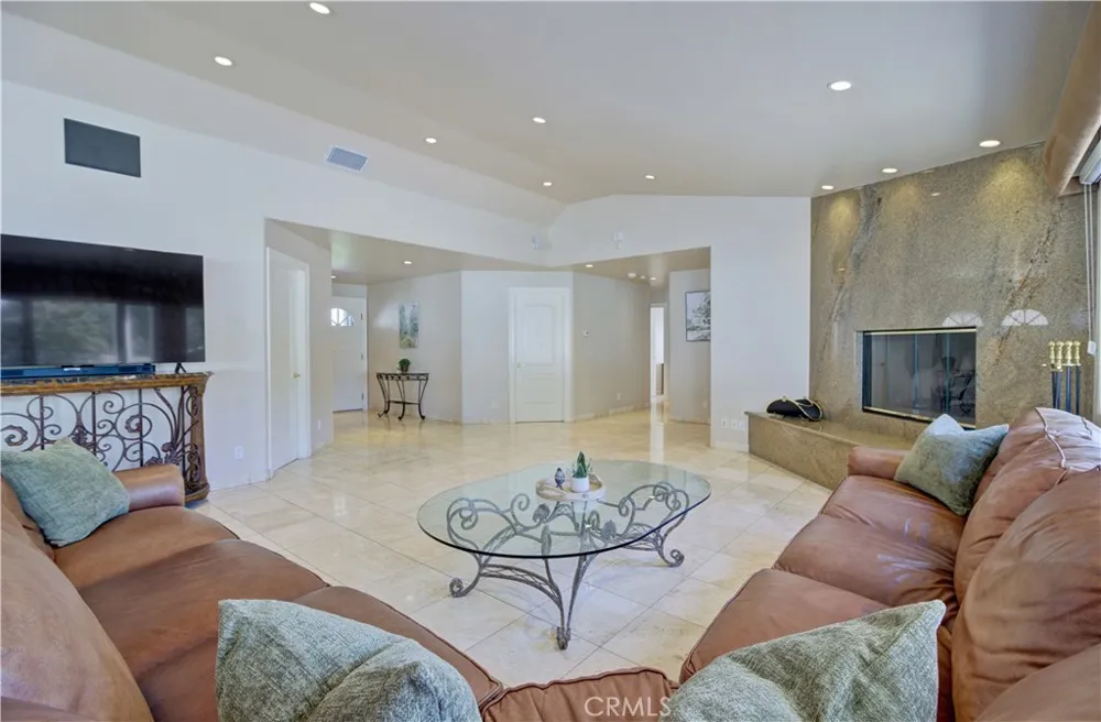 5821 Blueberry Street Yorba Linda, CA 92886