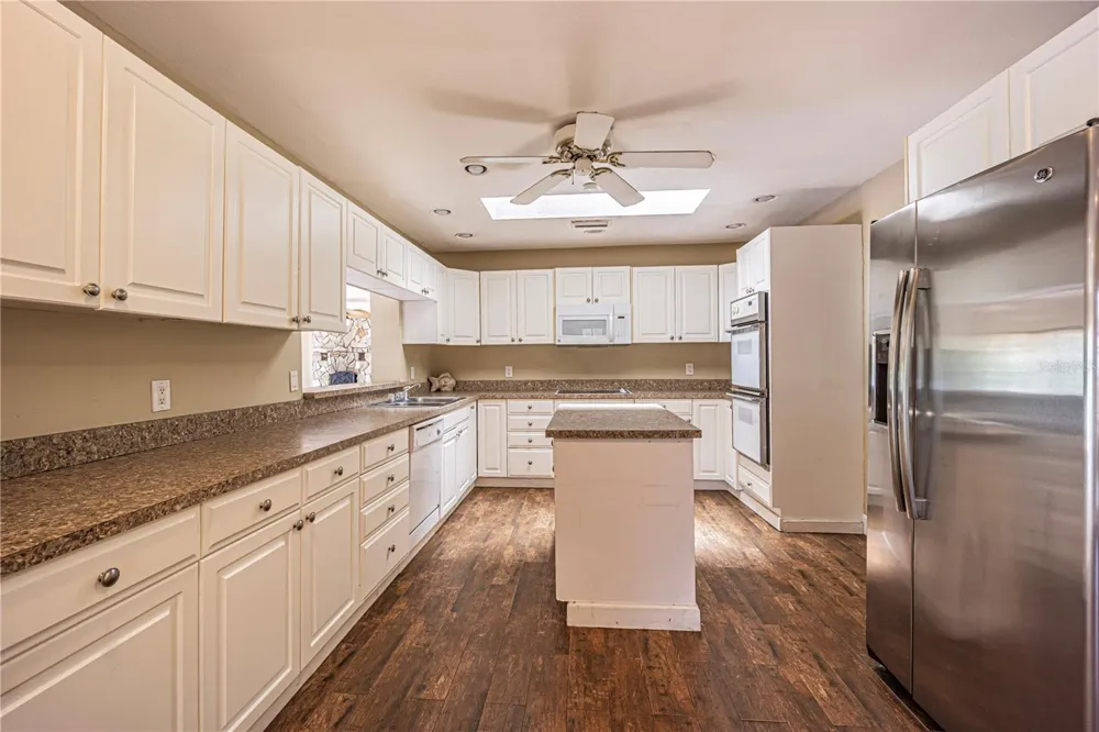18129 CRAWLEY ROAD Odessa, FL 33556