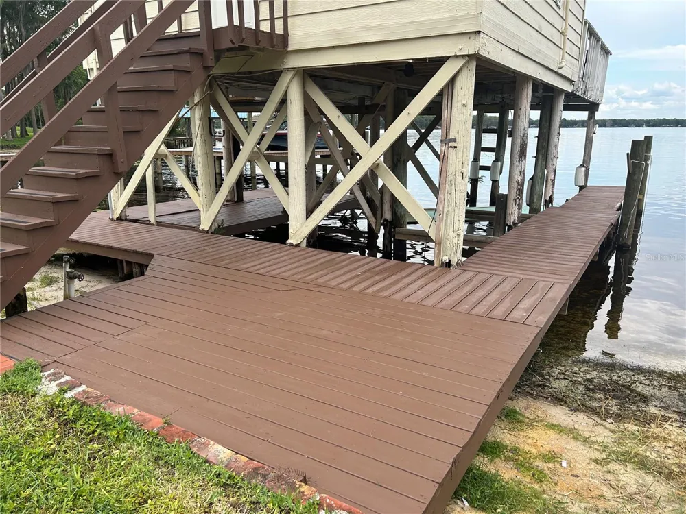 18129 CRAWLEY ROAD Odessa, FL 33556