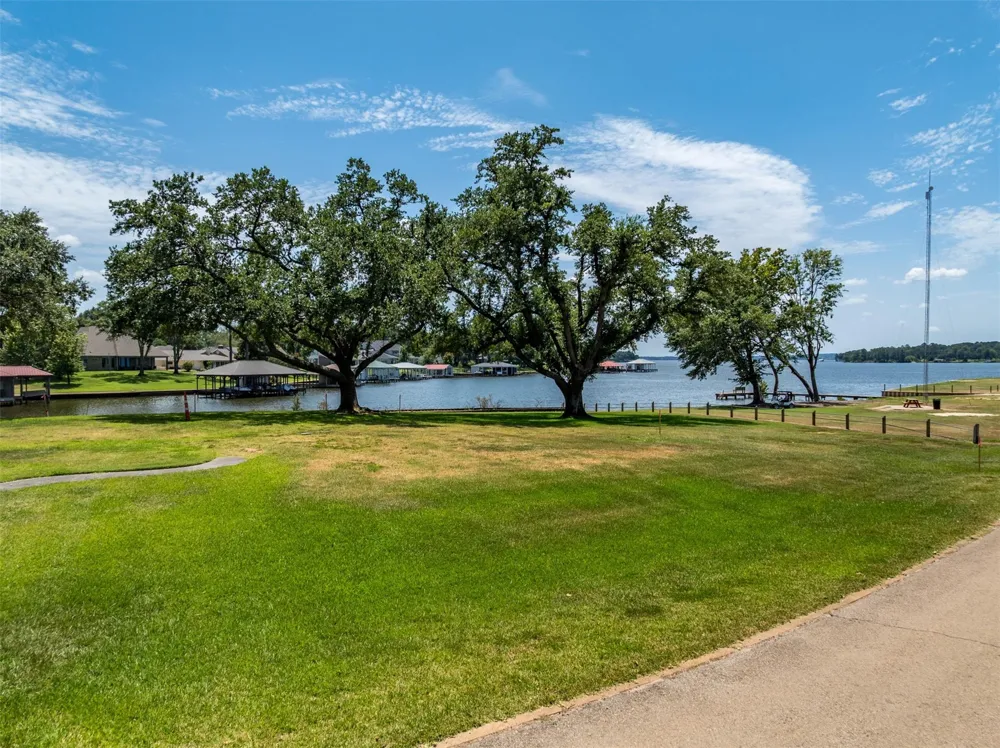 109 Key Allegro Drive Bullard, TX 75757
