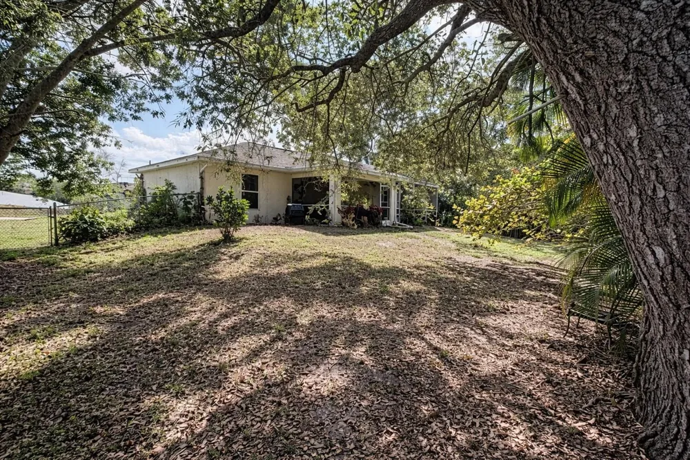 720 BRANNEN AVENUE Lehigh Acres, FL 33974