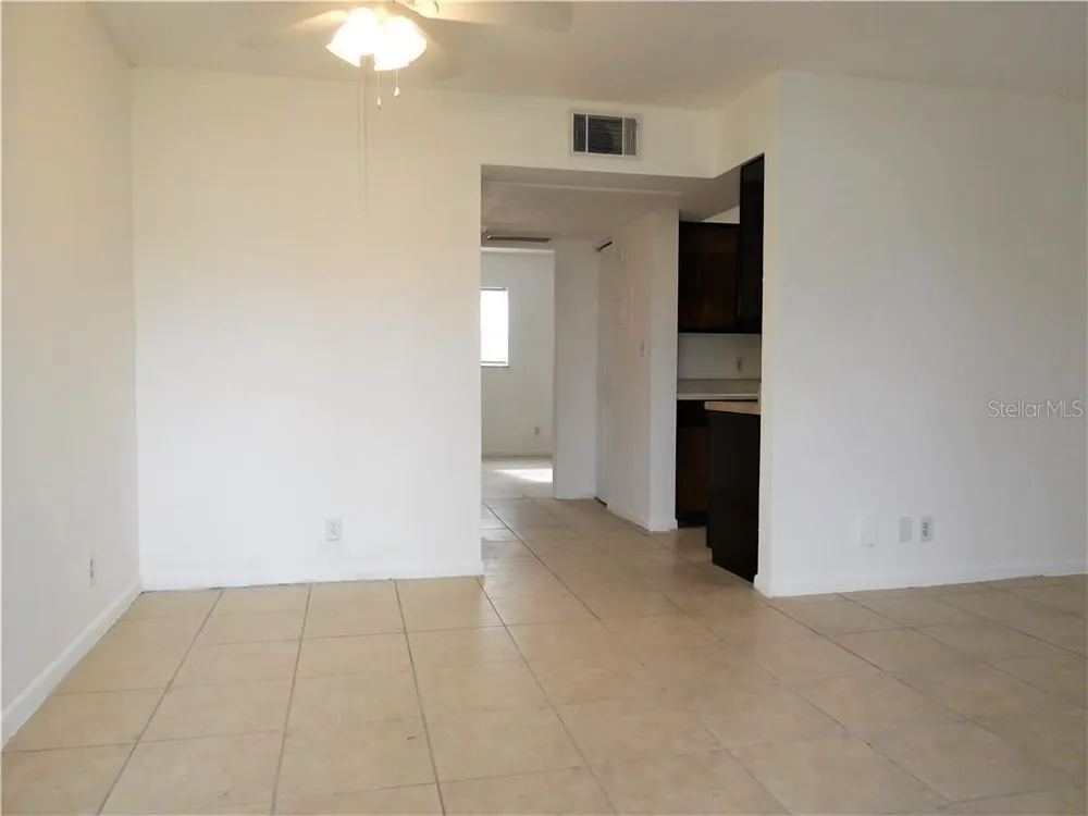 302 S SPRING GARDEN AVENUE #B09 Deland, FL 32720