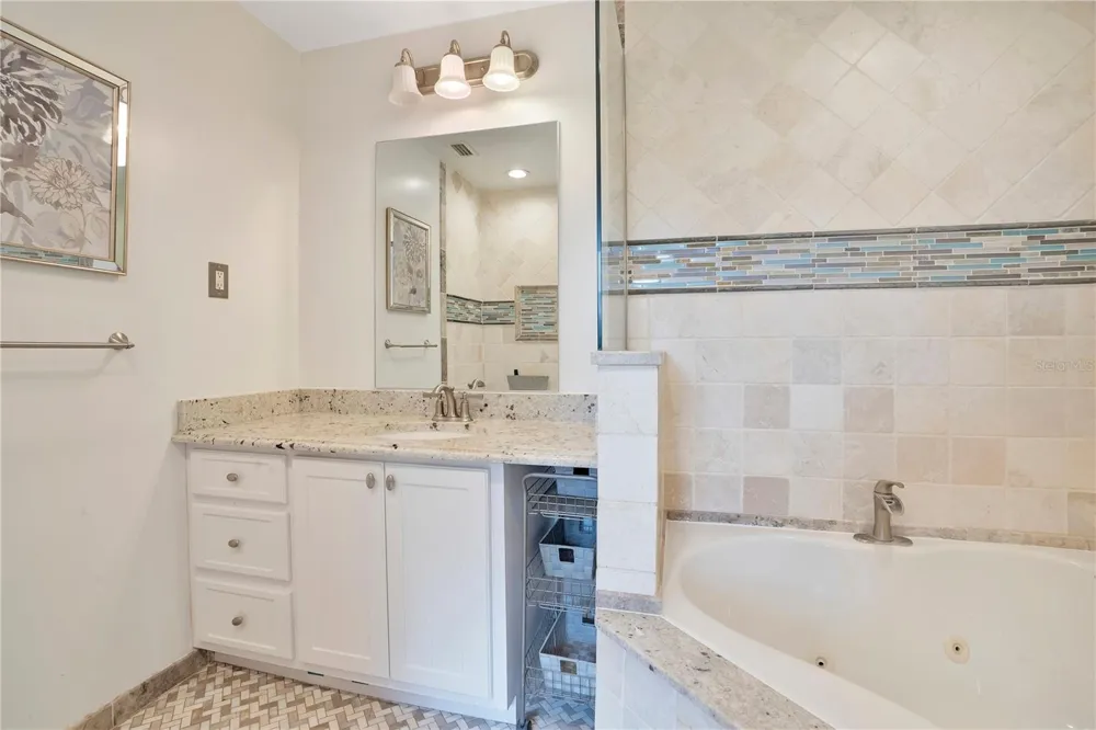 1401 BUELL COURT Plant City, FL 33567