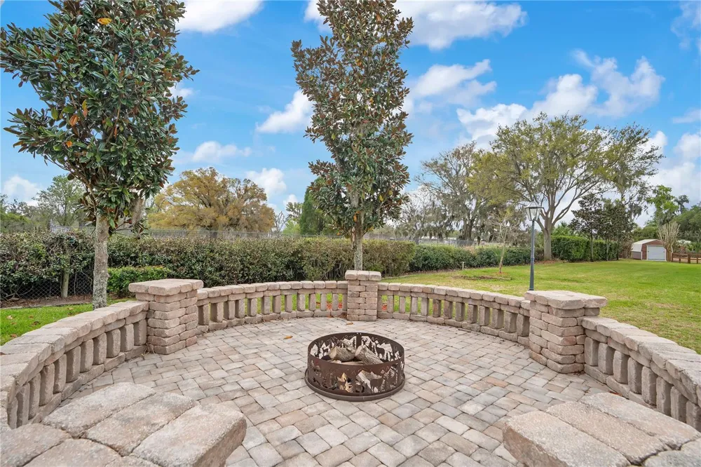 1401 BUELL COURT Plant City, FL 33567