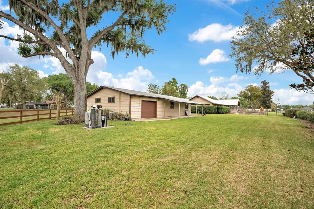 1401 BUELL COURT Plant City, FL 33567