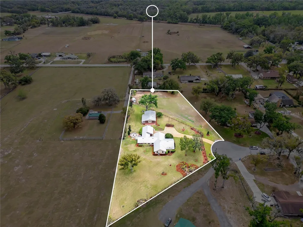 1401 BUELL COURT Plant City, FL 33567