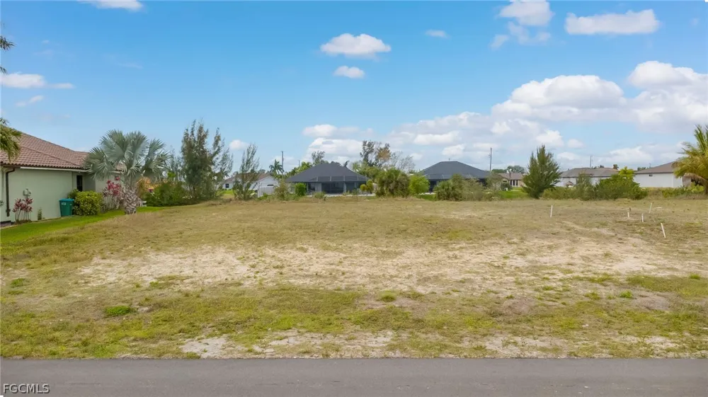SW 10th Avenue Cape Coral, FL 33914