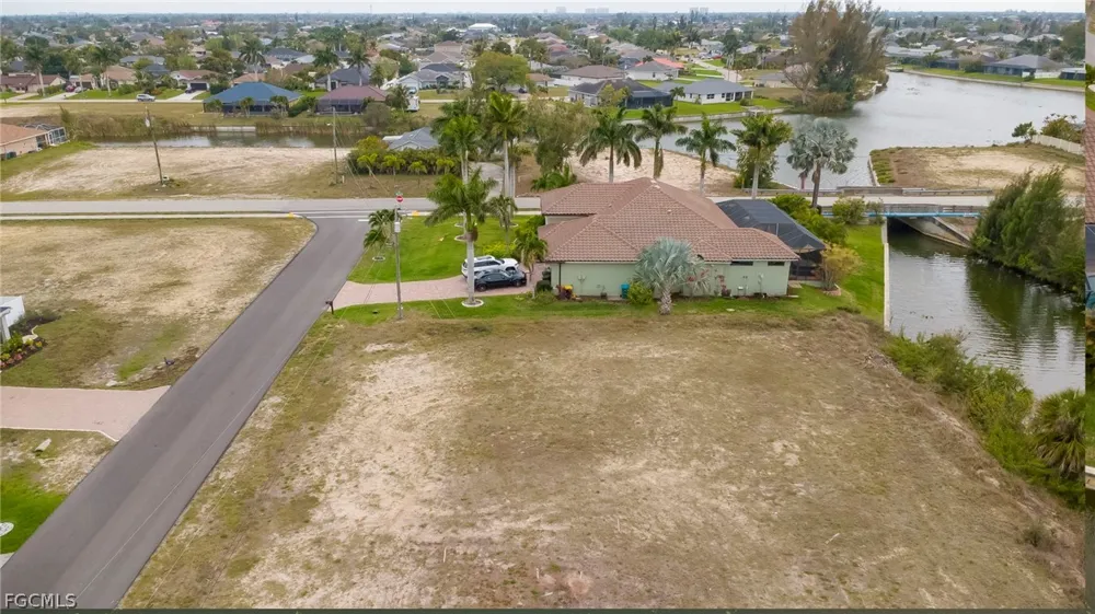 SW 10th Avenue Cape Coral, FL 33914