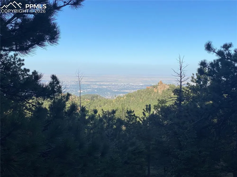 285 Forest Road Manitou Springs, CO 80829