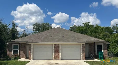 117 E Valley Road