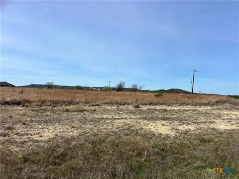 1192 Holden Loop