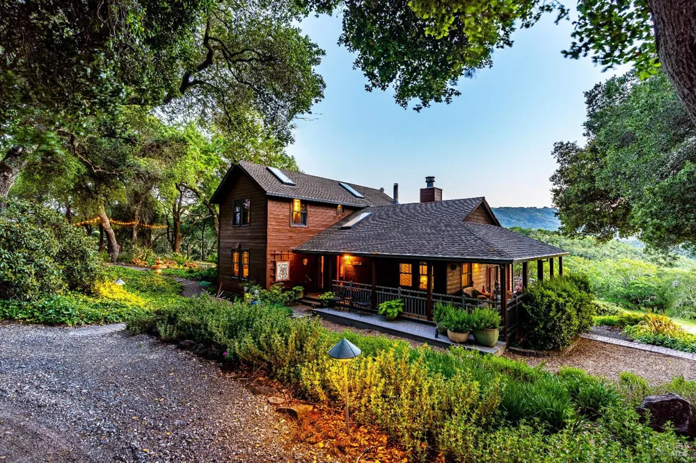10601 Slattery Road Glen Ellen, CA 95442