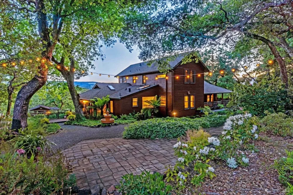 10601 Slattery Road Glen Ellen, CA 95442