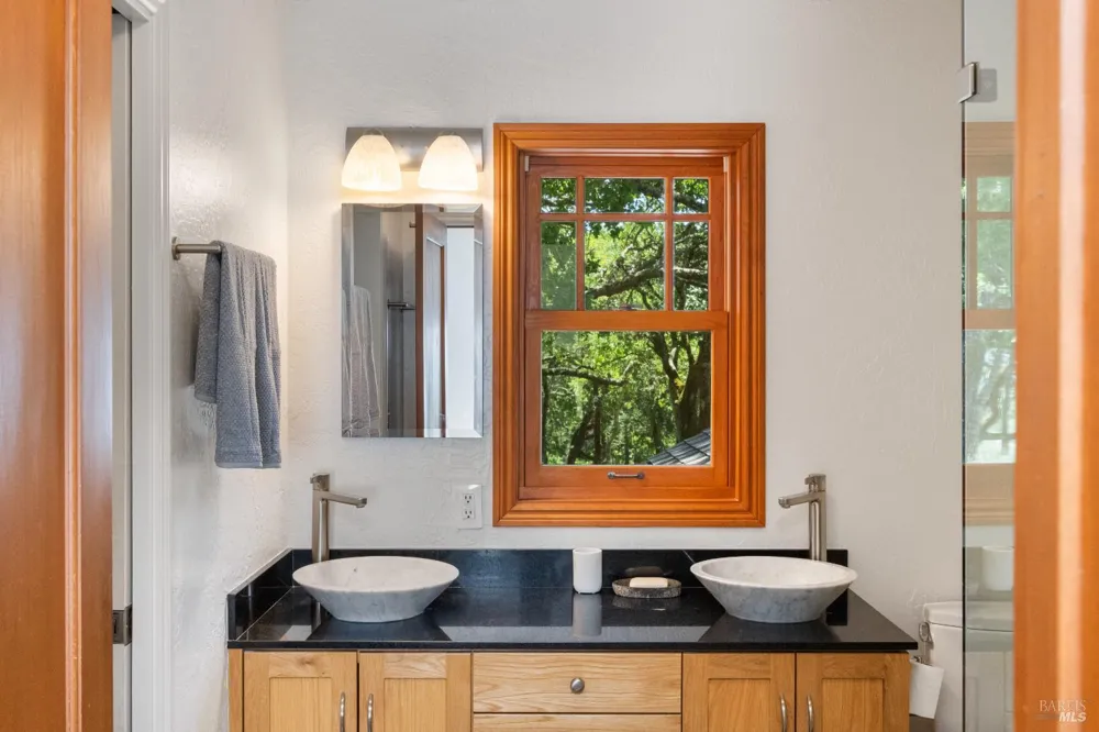 10601 Slattery Road Glen Ellen, CA 95442