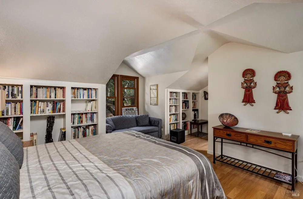 10601 Slattery Road Glen Ellen, CA 95442