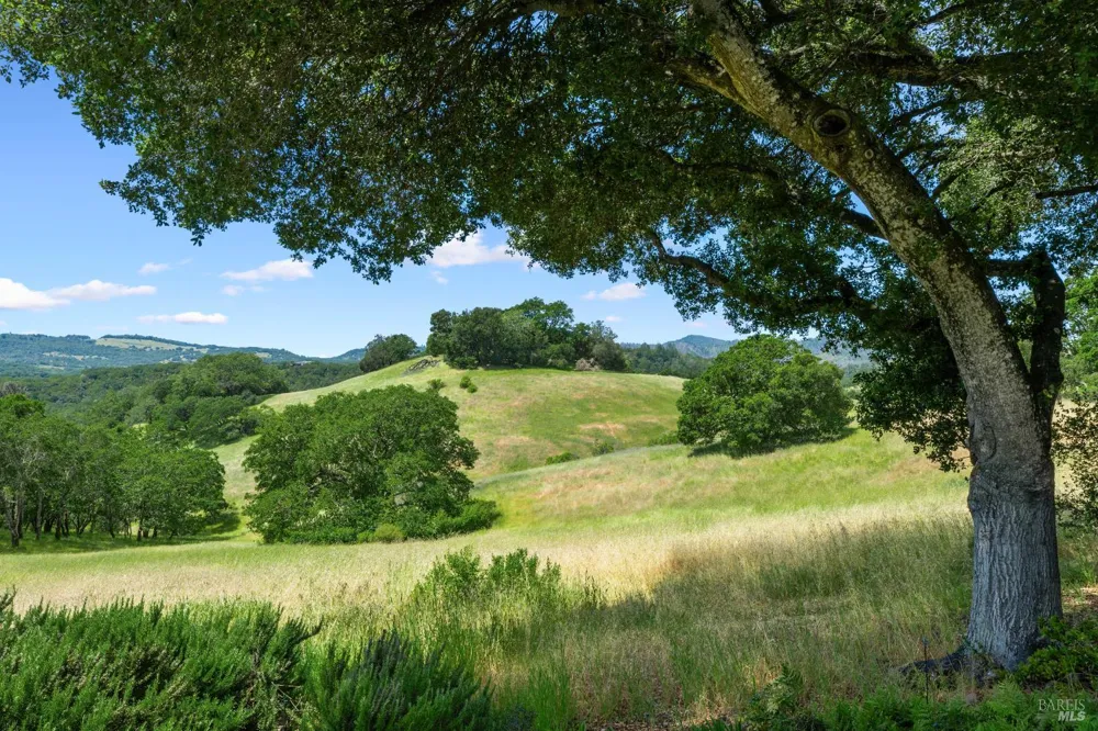 10601 Slattery Road Glen Ellen, CA 95442