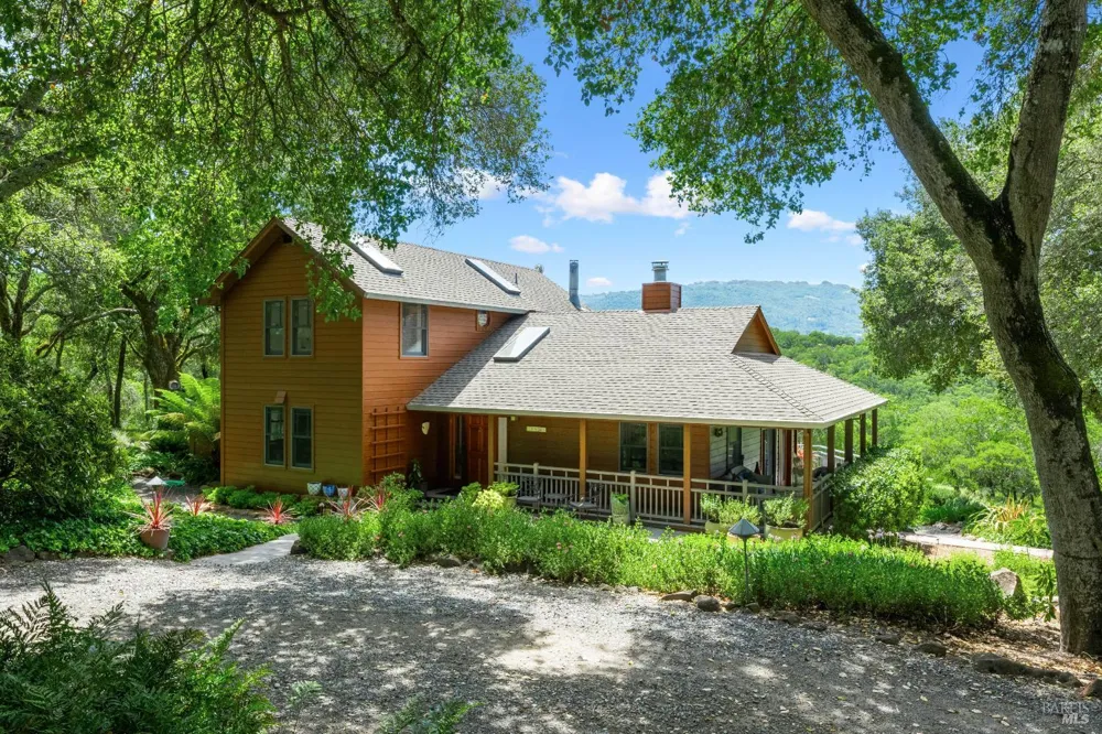10601 Slattery Road Glen Ellen, CA 95442