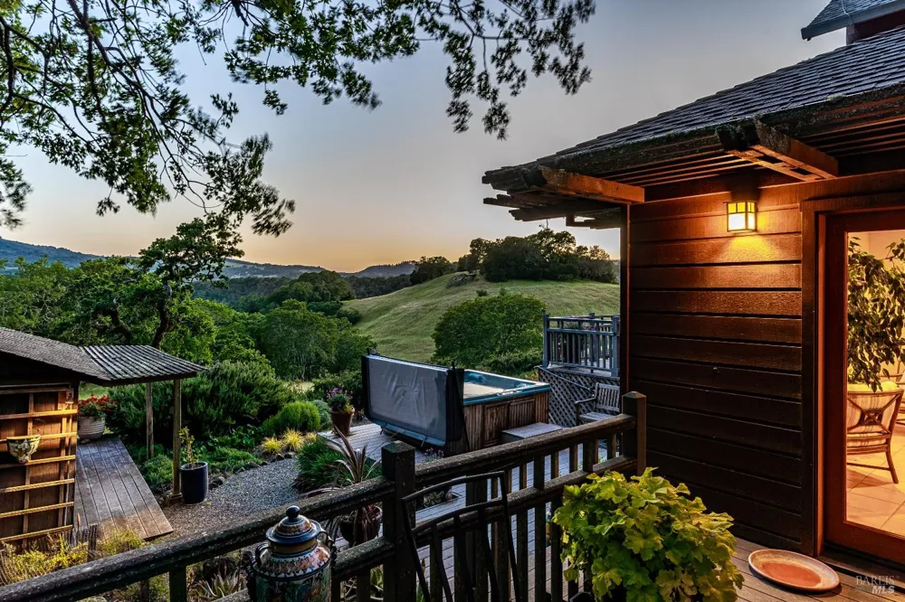 10601 Slattery Road Glen Ellen, CA 95442