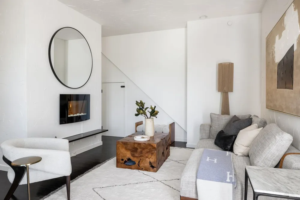 4377 Warm Springs Road Glen Ellen, CA 95442