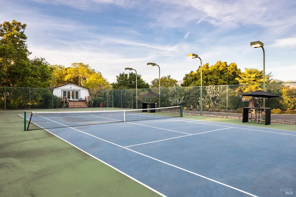 4377 Warm Springs Road Glen Ellen, CA 95442