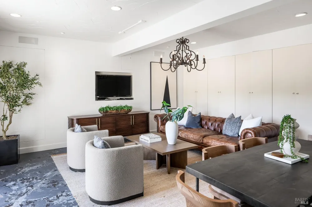 4377 Warm Springs Road Glen Ellen, CA 95442