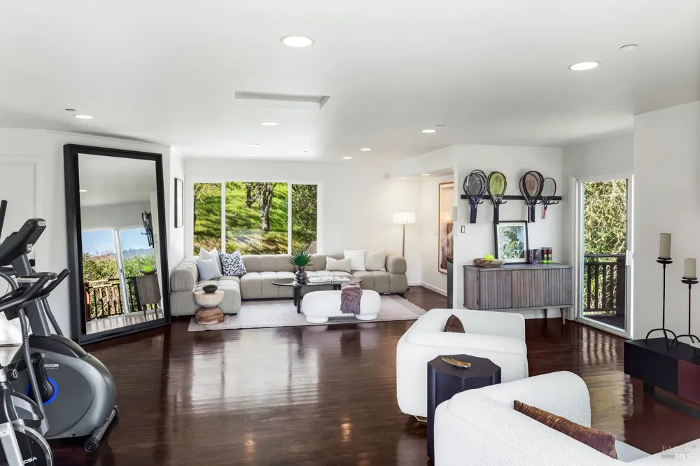 4377 Warm Springs Road Glen Ellen, CA 95442
