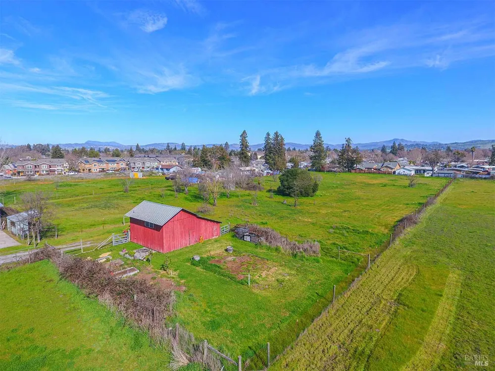 2166 Burbank Avenue Santa Rosa, CA 95407