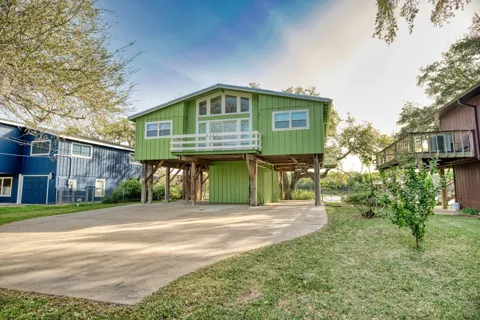 4641 Rio Drive