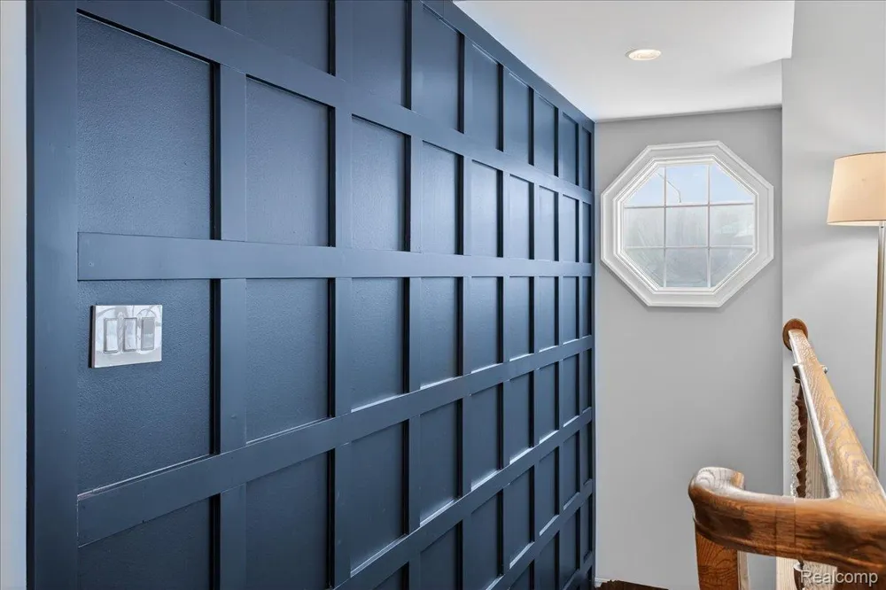 801 W Ann Arbor Trail #301 Plymouth City, MI 48170