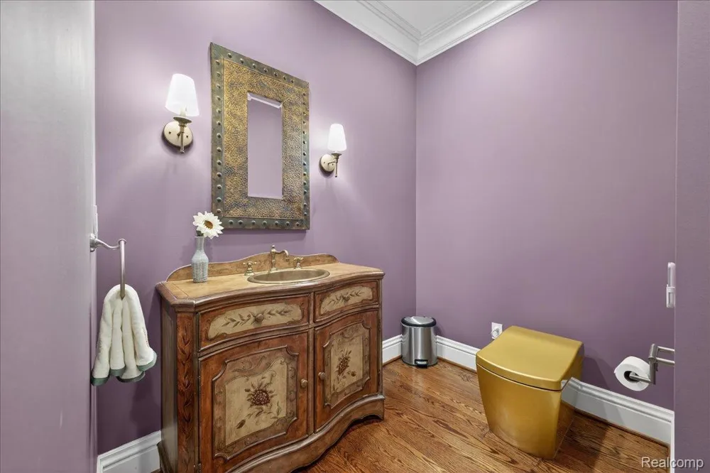 801 W Ann Arbor Trail #301 Plymouth City, MI 48170