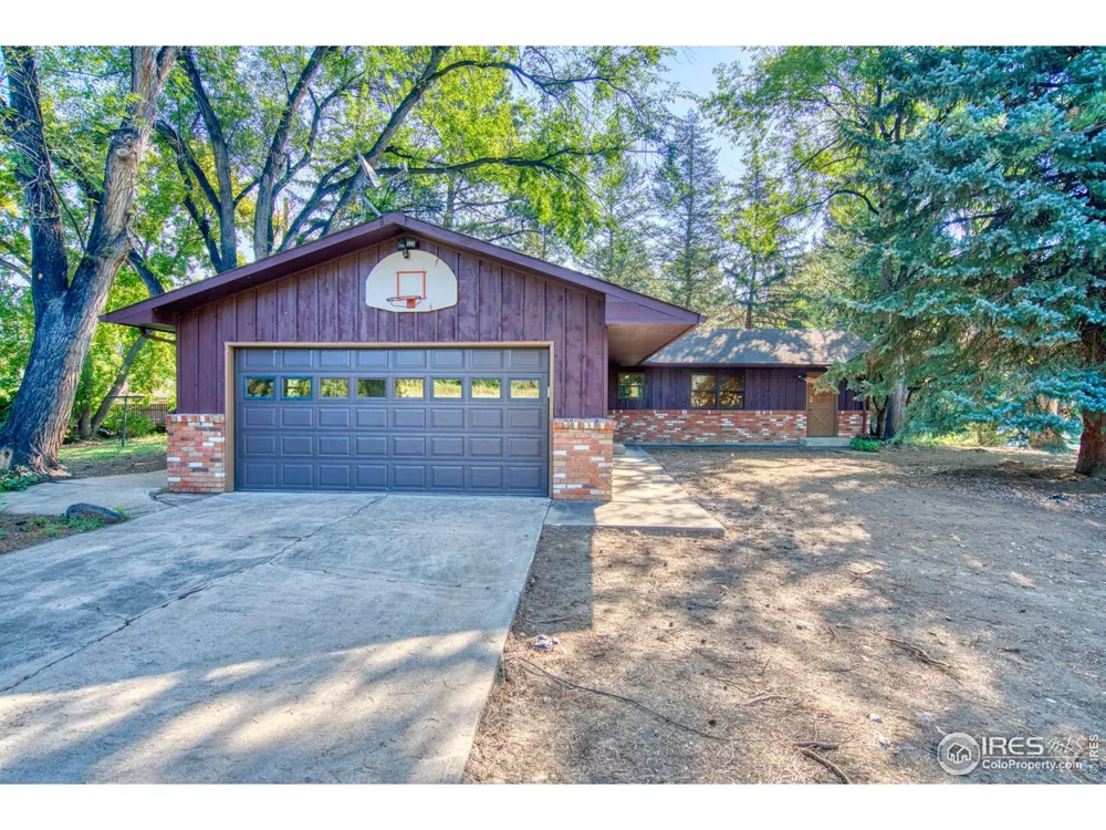 5511 Pioneer Road Boulder, CO 80301