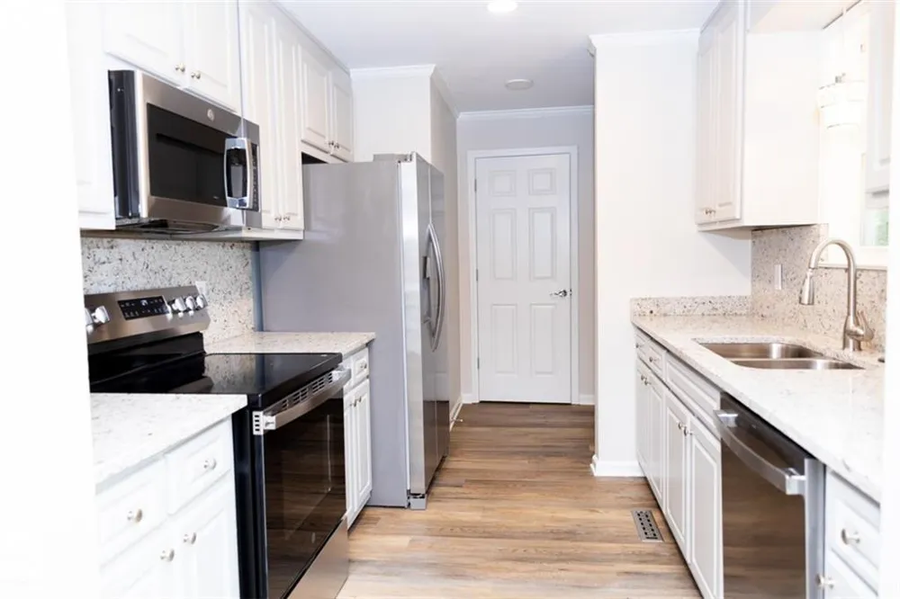 19 MOUNTAIN VIEW COURT Cartersville, GA 30120