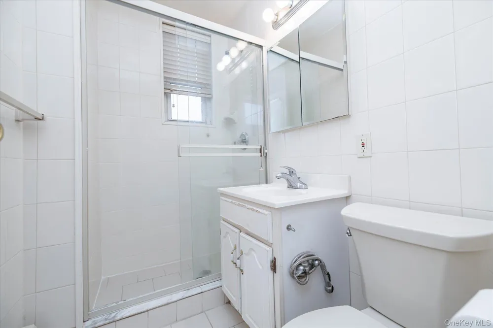 2 Fowler Avenue #211 Lynbrook, NY 11563