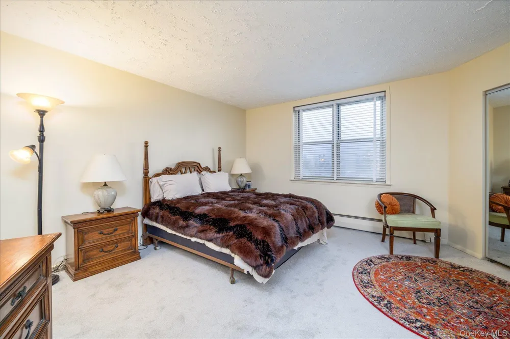 2 Fowler Avenue #211 Lynbrook, NY 11563