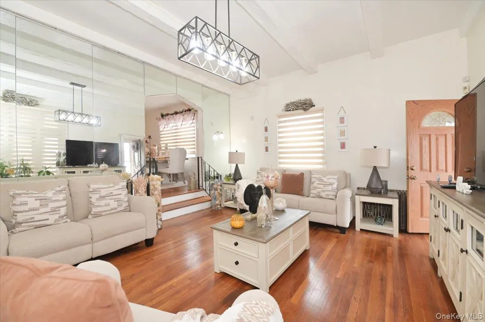 13071 225th Street Laurelton, NY 11413
